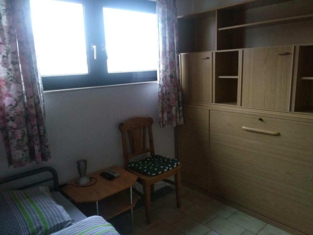 Bea'S Monteurzimmer Seckach ภายนอก รูปภาพ